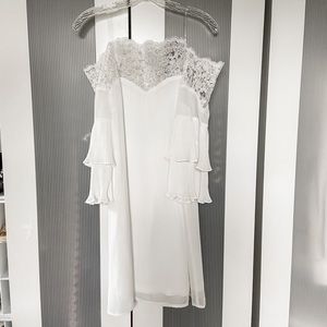 Soiéblu white ruffle sleeve dress with lace trim